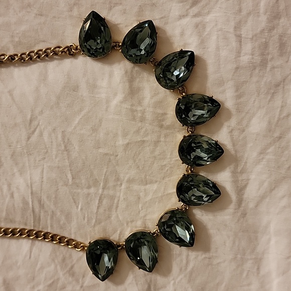 J Crew Pear or Tearshaped Blue Faux Gemstone Gold Tone Necklace Excellent Condit - Picture 8 of 16